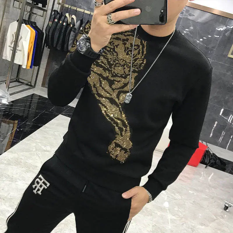 

Autumn and winter new men's luxury diamond tiger head fashion hoodie
