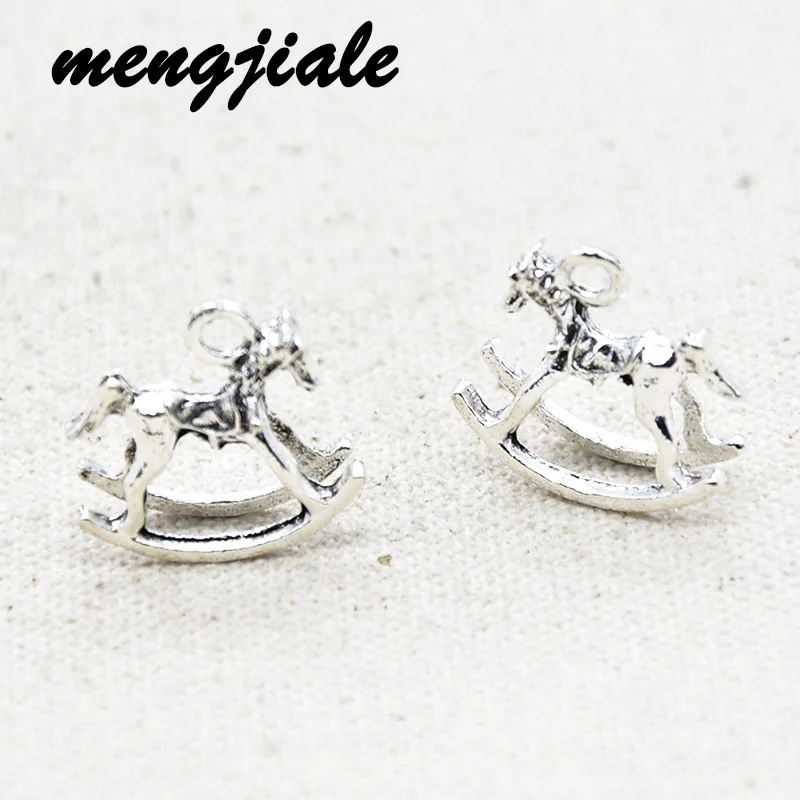 

10pcs Wholesale Antique Silver Wooden Rocking Horse Charms Alloy Metal Pendant For DIY Jewelry Accessories Makings 21*21mm