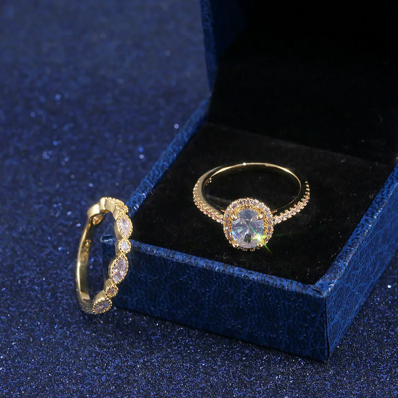 Женское кольцо с овальным кристаллом роскошное обручальное желтого золота