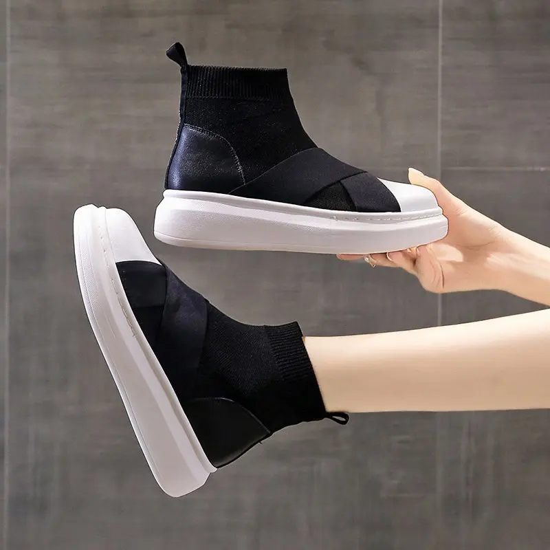 

Новинка 2022, женская модная Вулканизированная обувь, женская спортивная эластичная обувь, дышащая однотонная удобная женская обувь на плоск...