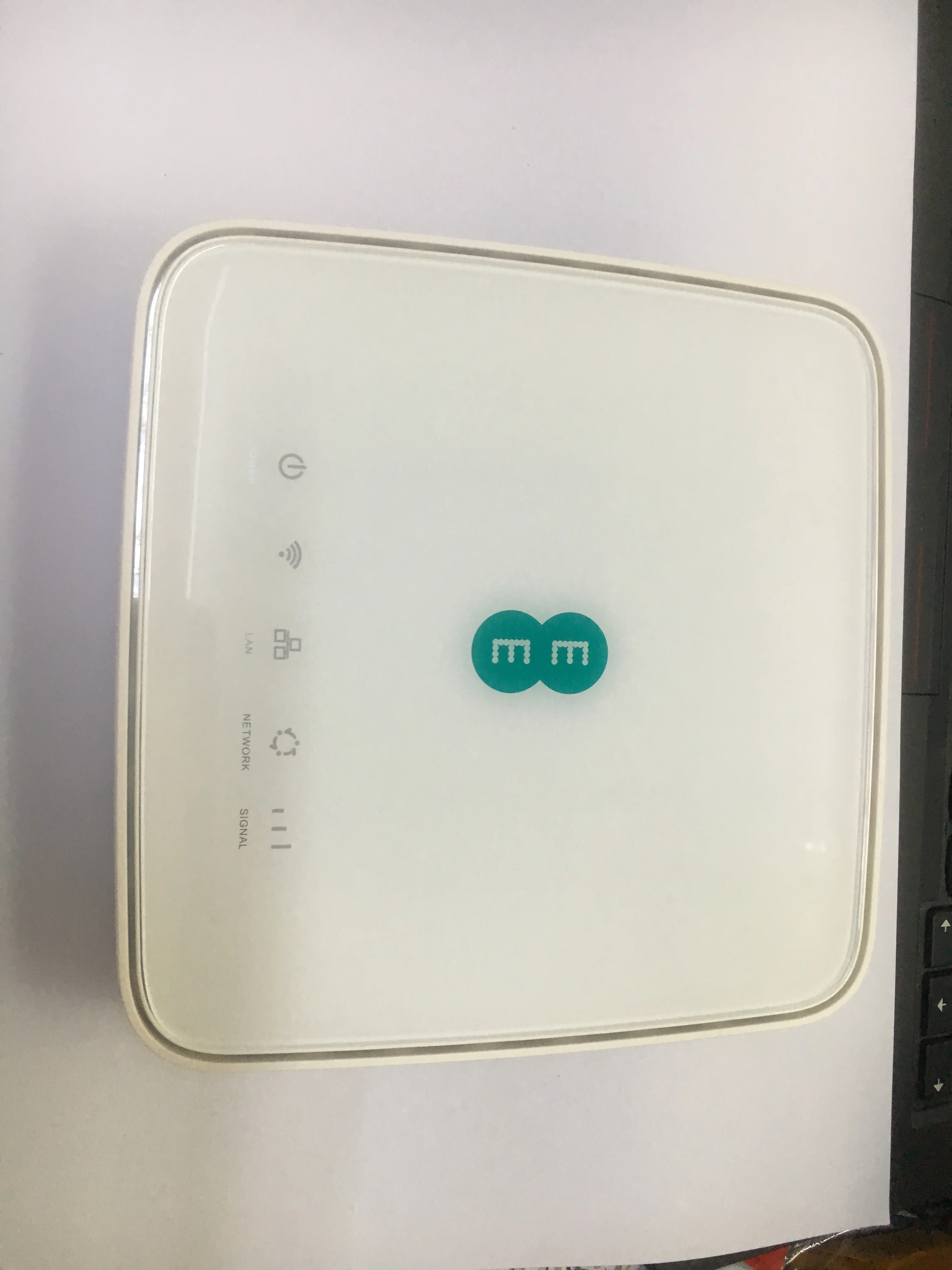 Wi-Fi-роутер Alcatel HH70 300 Мбит/с LTE Cat7 4g LinkHub HH70vb 5 ГГц усилитель сигнала для sim-карты |