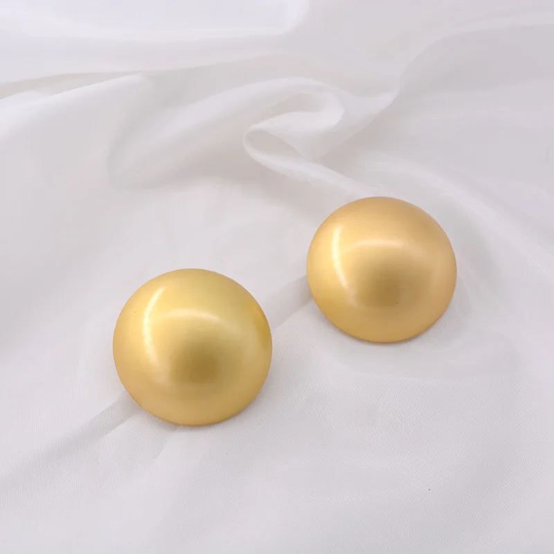 Геометрические металлические полусферические серьги золотые преувеличенные