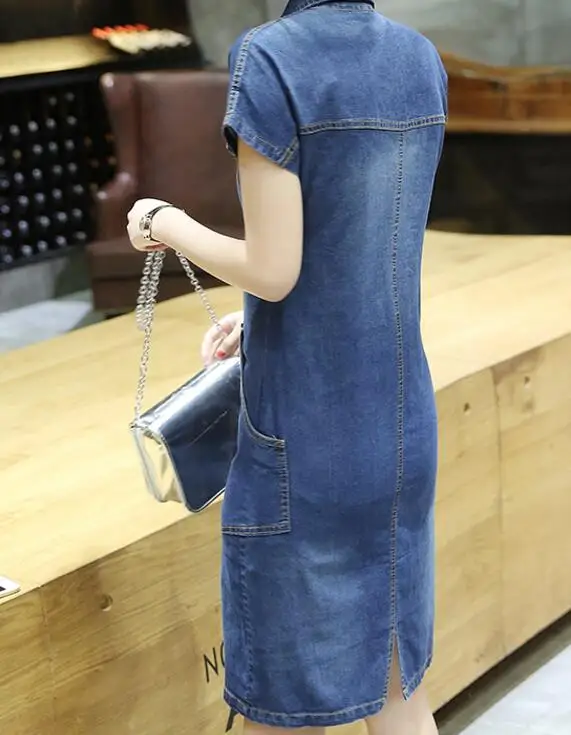 Женское офисное платье из джинсовой ткани привлекательное с коротким рукавом и