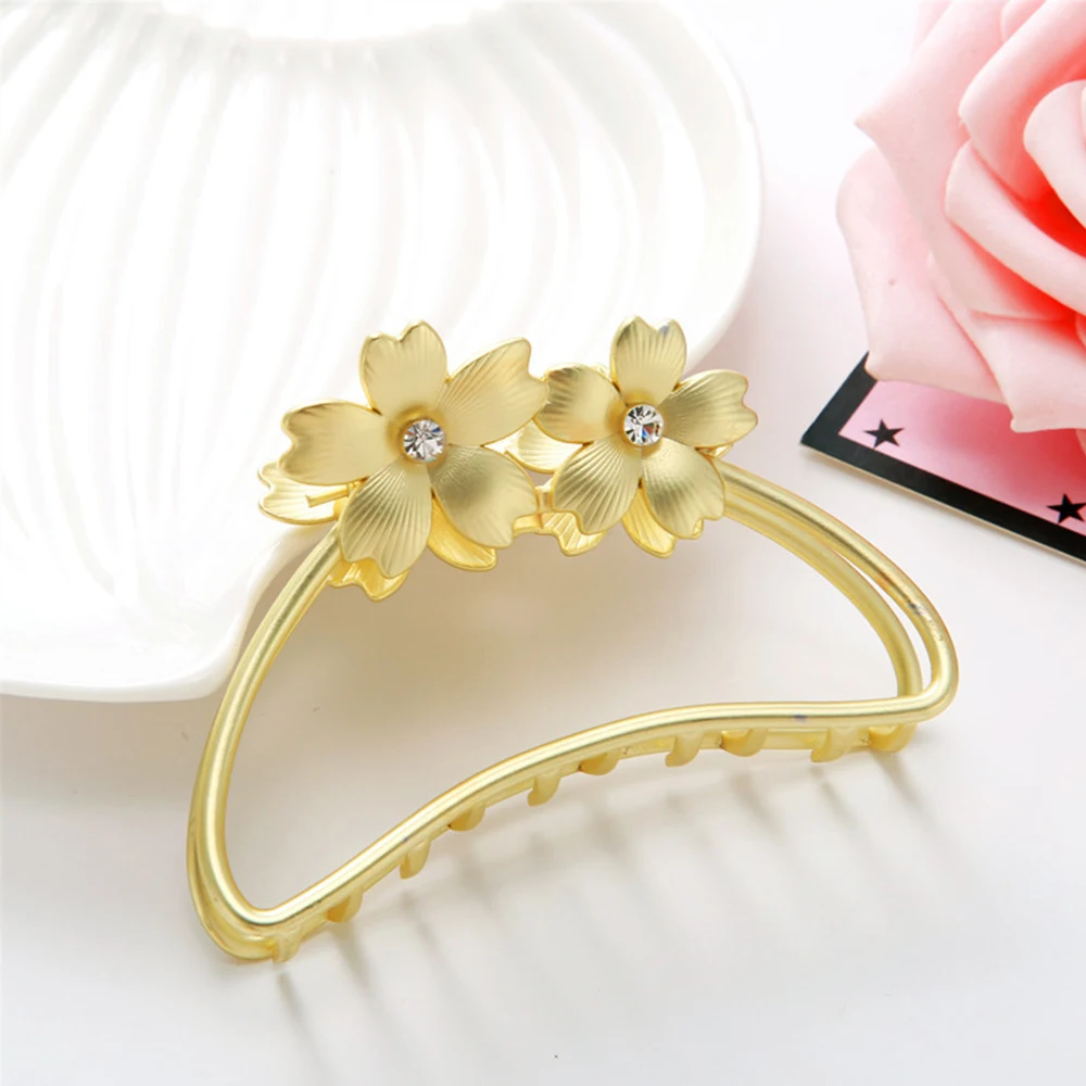 Женские крупные заколки для волос металлические пряжки с крупными цветами