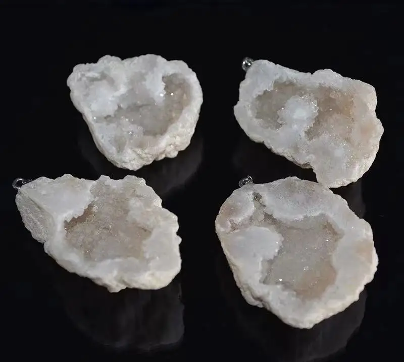 

Natural white Agate Geode Slice Quartz Crystal Cluster Minerals Reiki Healing Crystal Home Decoration