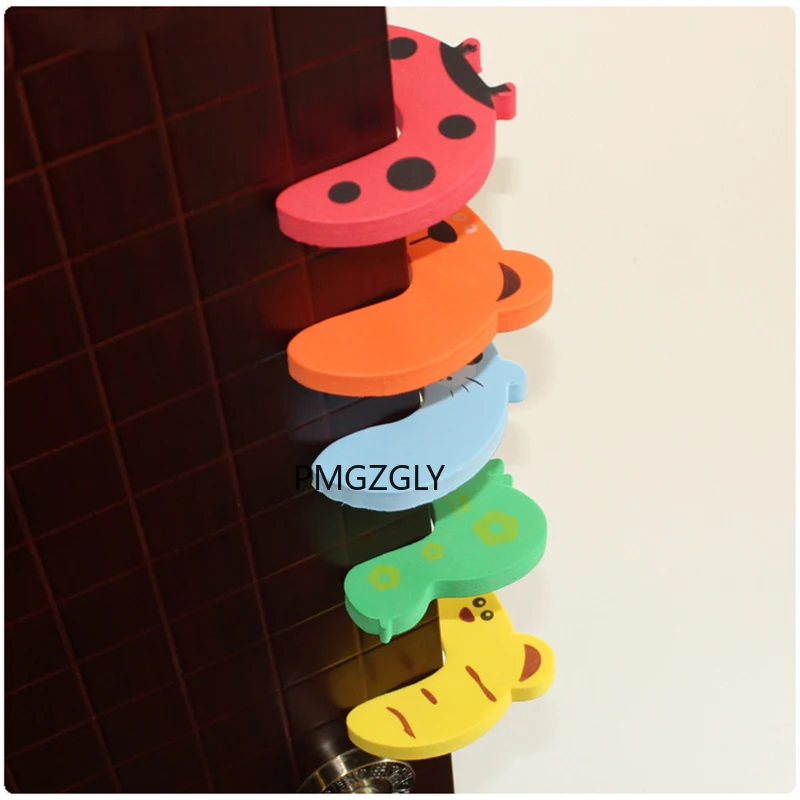 5Pcs/Set Holder Safety Locks Security Guard Door Knob Wall Protection Cartoon Animal Foam Stopper Baby Finger Protect | Мать и ребенок