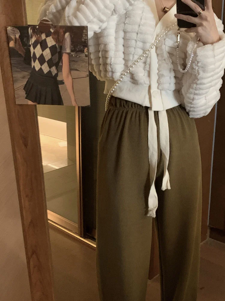 Женский плюшевый кардиган с V-образным вырезом |