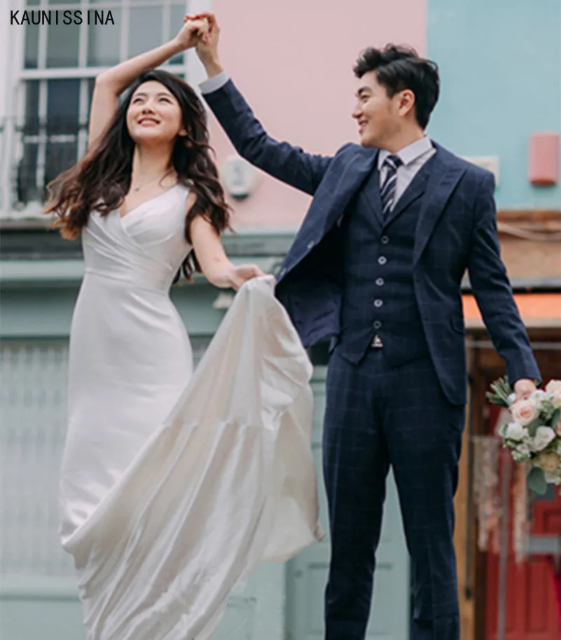 

KAUNISSINA Wedding Dresses Bride Gowns Sweep Train V-Neck White Mermaid Beach Boho Bridal Dress Vestido De Noiva Robe De Mariage