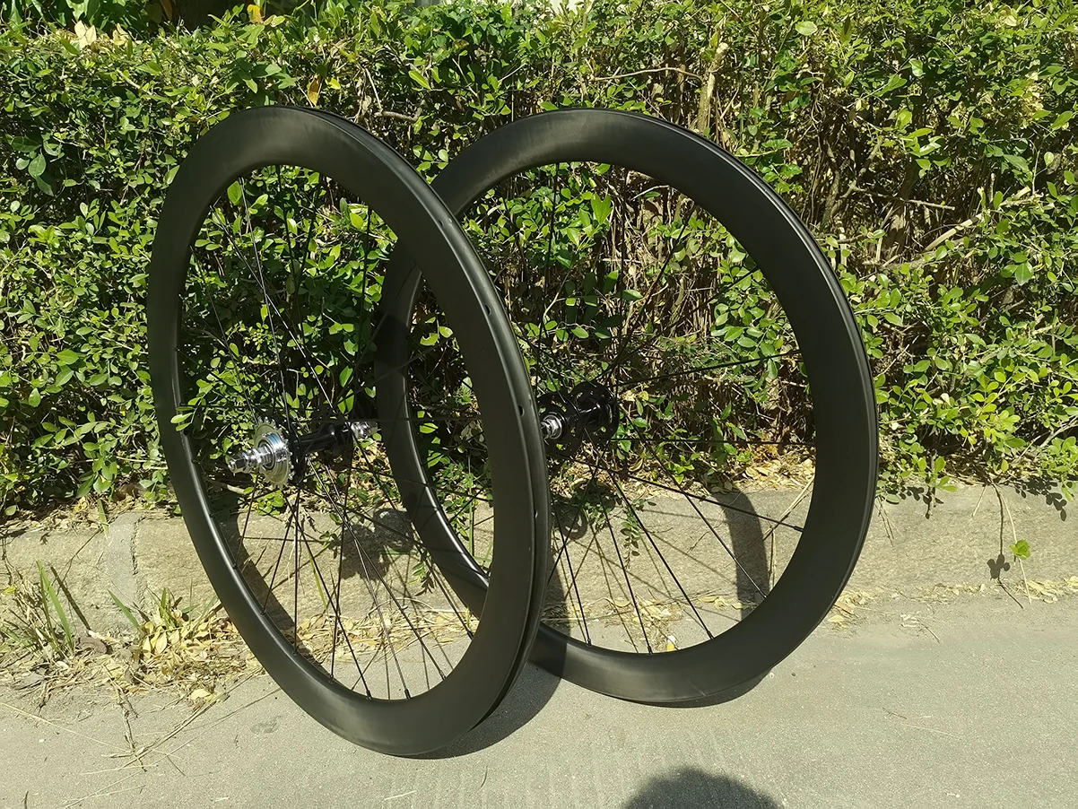 700C фиксированная Шестерня велосипедные карбоновые колеса клинчерные Трубчатые