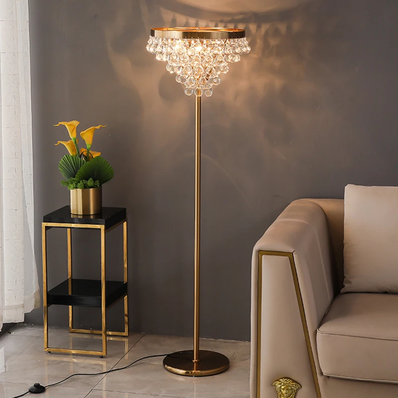 

Современные хрустальные светодиодные торшеры, роскошный золотой напольный светильник для гостиной, украшение для кабинета, спальни, углов...