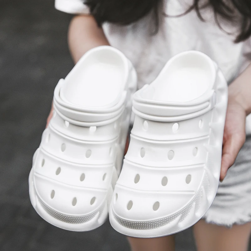

Men Slippers 2021 Fashion Outdoor Flame Bottom Summer Beach Two Wear Sandals New Jelly Shoes Light Adult Simple Men Flip Flop