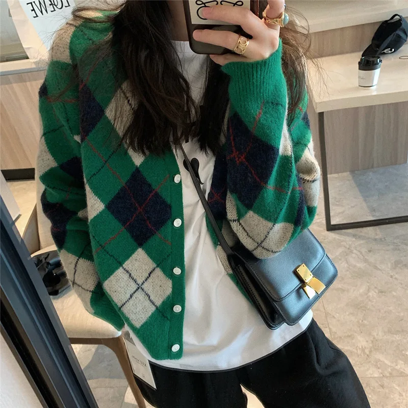 

Spring Autumn New Green Diamond Check Knitted Cardigan Women'S Sweater With Backing Retro V-Neck Long Sleeve A Row OButtons
