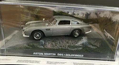 Модель автомобиля из сплава с золотым пальцем Aston Martin DB5 от UH в масштабе 1:43