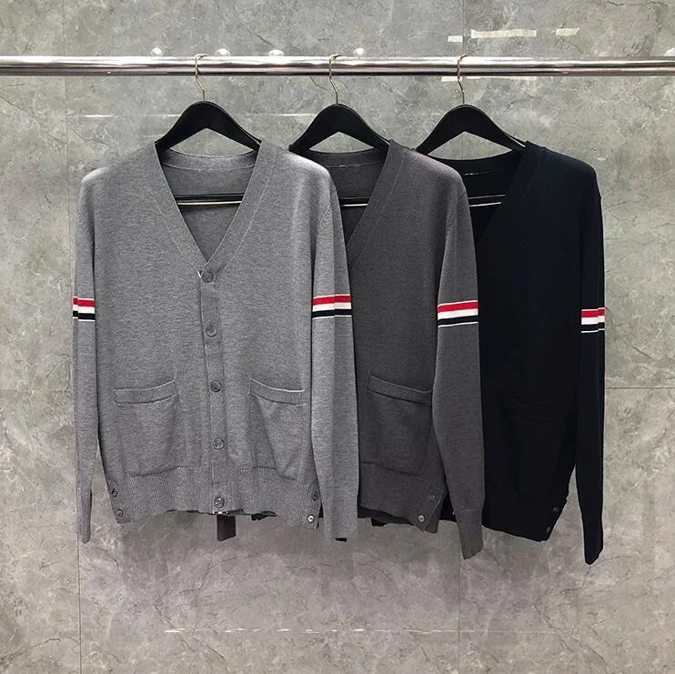 

Fashion 2021 Brand Sweaters Men Slim Fit V-Neck Cardigans Clothing Sleeve Striped Cotton Wool Spring Autumn Casual Coat