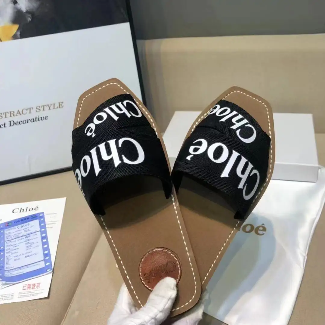 

Hot Luxury Designer Brand Slippers High Quality women beach Sandals Fashion Brand Flat Shoes girls Ladies gift vacation Slippers