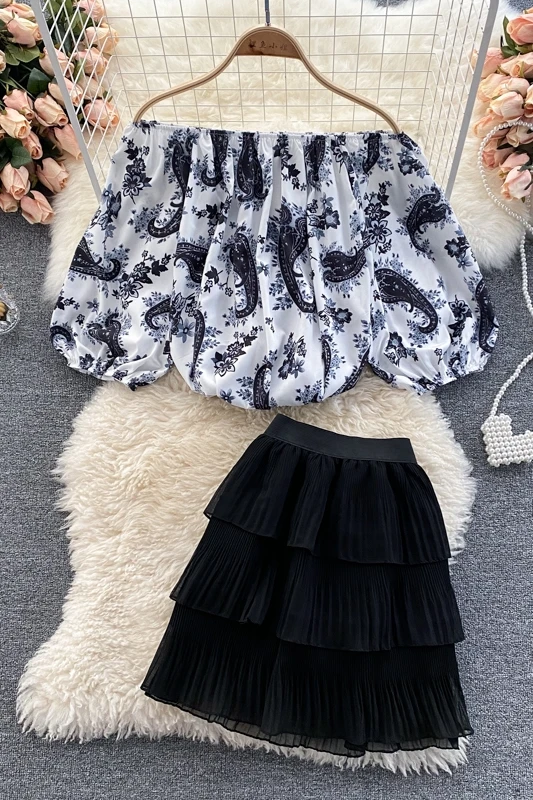 

ins holiday style two-piece suit women's summer retro printed one-shoulder top all-match pleated chiffon skirt