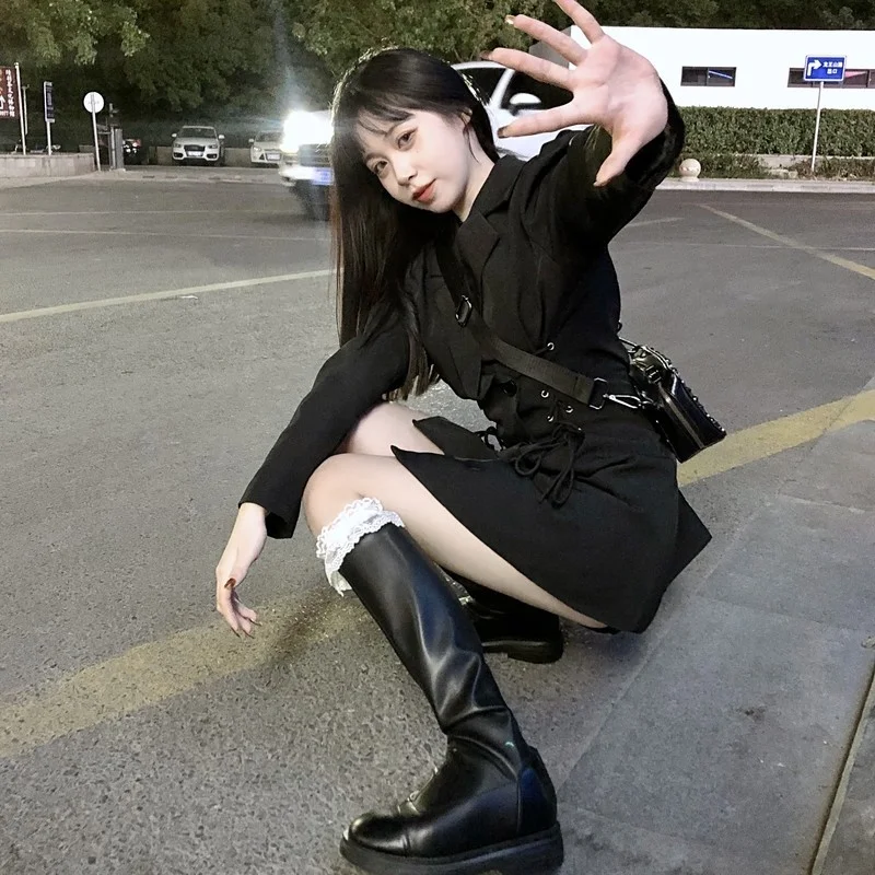 Шикарное милое платье Крутое приталенное с двойным рядом пряжек для девочек |