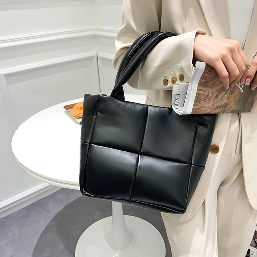 

2022 Solid Color PU Leather Women Handbag Quilted Luxury Designer Big Shoulder Bags Casual Female Travel Shopping Bag Handbags