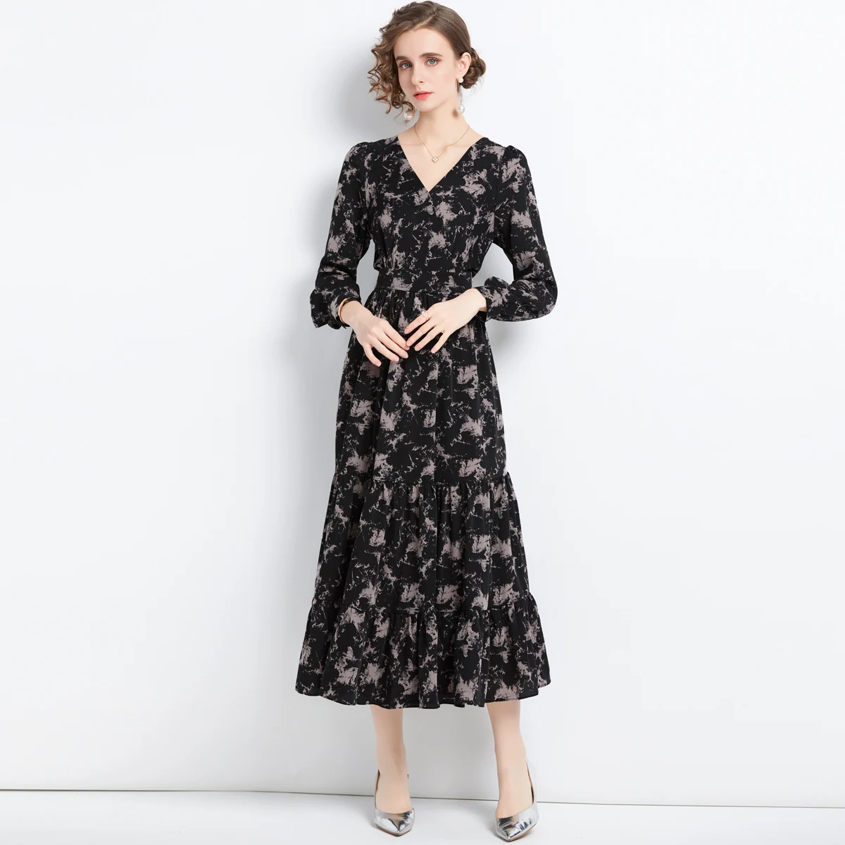 

Женское винтажное платье с цветочным принтом, V-образным вырезом и длинным рукавом