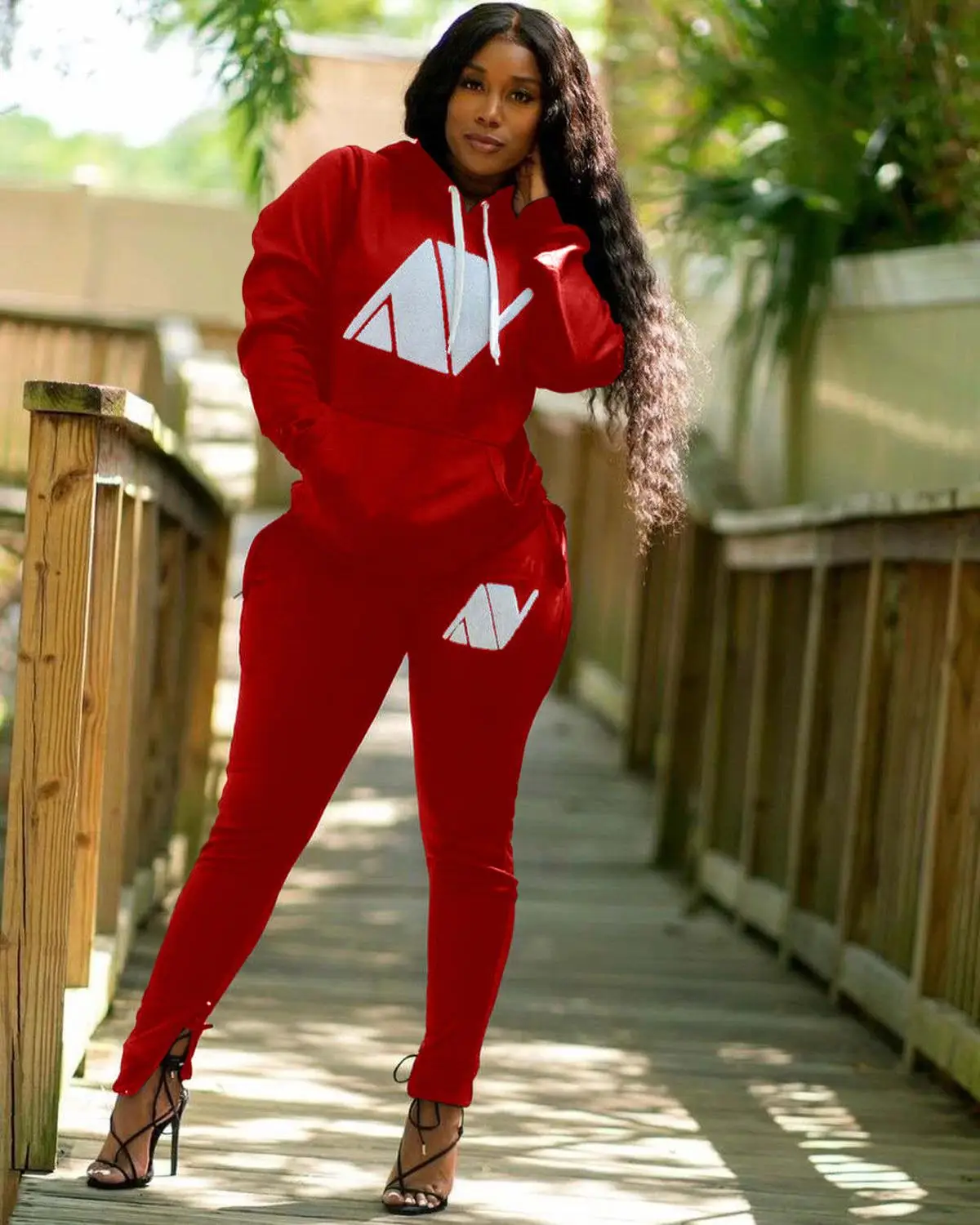 

Autumn new fashion print leisure sports two piece set loose hooded long sleeve sweater and trousers women's set