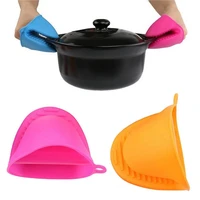 50 hot sale 1 kitchen silicone heat resistant gloves clips dish anti slip oven glove potholder bbq glove tray pot bowl holder