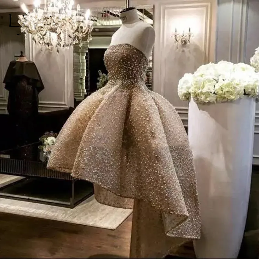 Роскошное длинное платье для выпускного вечера с жемчужинами цвета шампанского