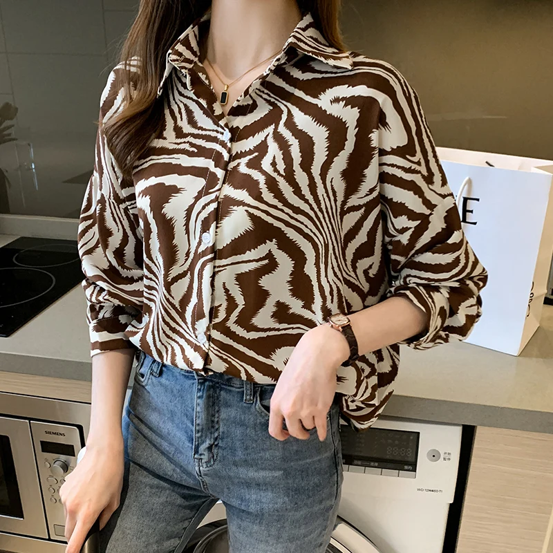 

Chikichi 2021 Spring and Autumn New Style Korean Fashion Lapel Chiffon Printing Loose Ladies Long-sleeved Button Bottoming Shirt