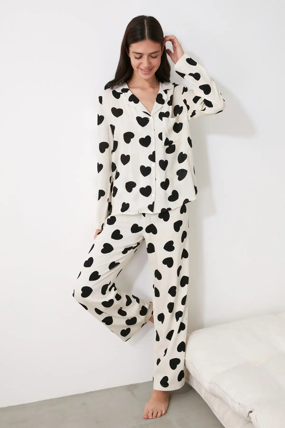 

Trendyol heart woven pajama set THMAW21PT0936