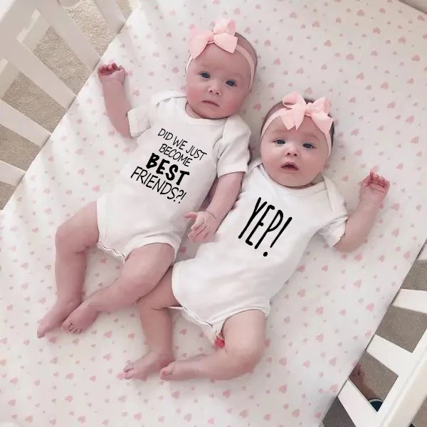 Мы только что стали лучшими друзьями и ребенком да хлопковые комбинезоны с