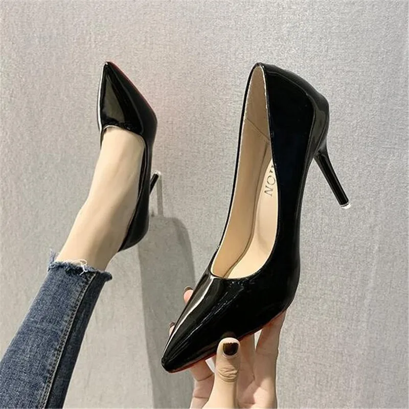 

2020 Hot Sell Classic Women Shoes Pointed Toe Pumps Patent Leather Dress high Heels Boat Wedding Zapatos Mujer Red Wedding