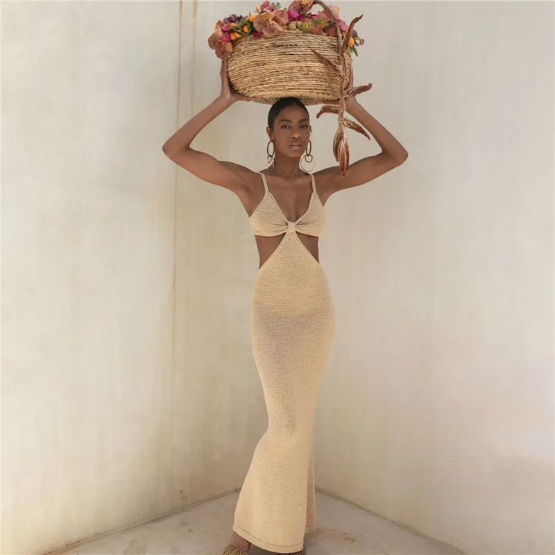 Платье женское вечернее на тонких бретельках с v-образным вырезом | Женская