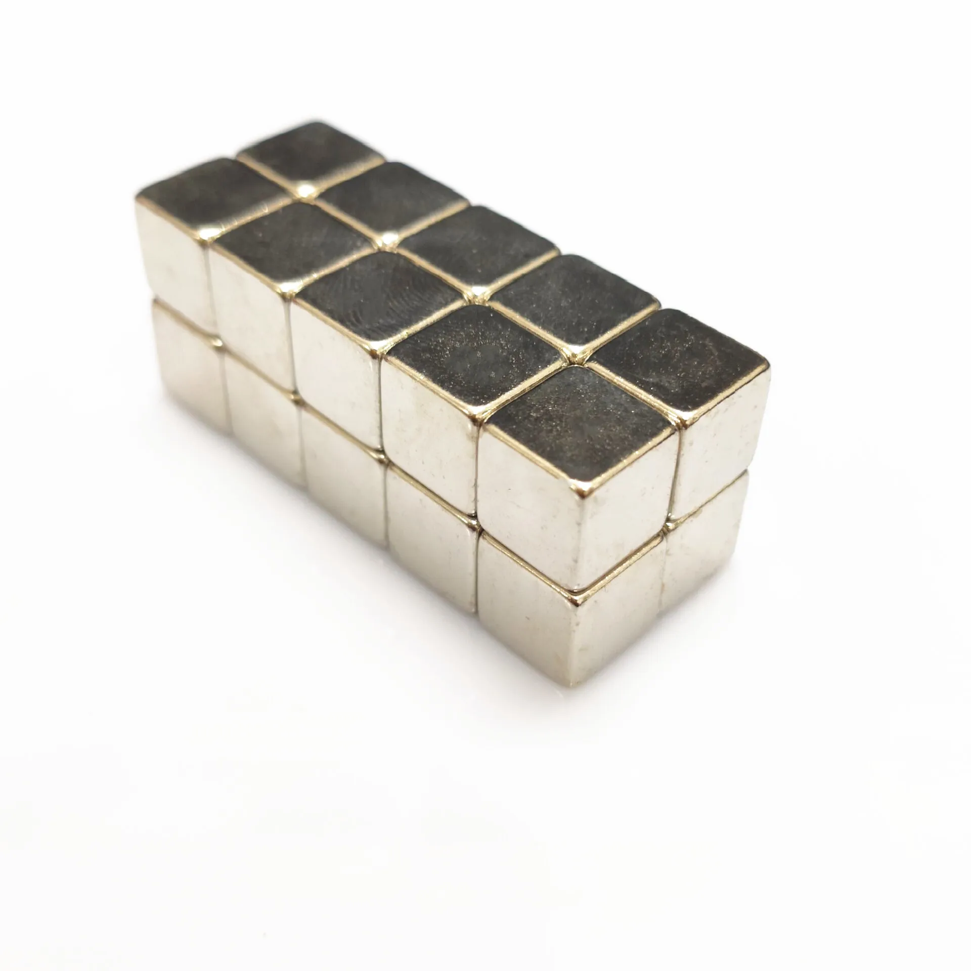 

Редкоземельный неодимовый квадратный магнит N42, 10x10x10 мм