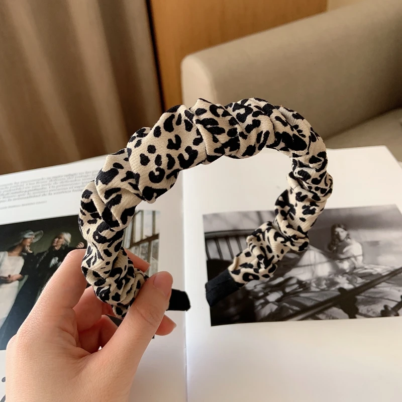 

Trendy Fabric Leopard Print Temperament Pleated Headband Hair Hoop Hairbands Headbands Ornament Accessories For Women Headwear