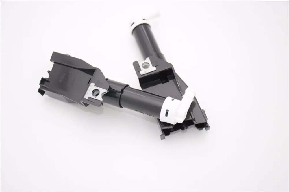 1 пара насадок для омывателя левой и правой фары 8264A025 8264A026 Mitsubishi Pajero V93 V97 V98 2008-2015 |