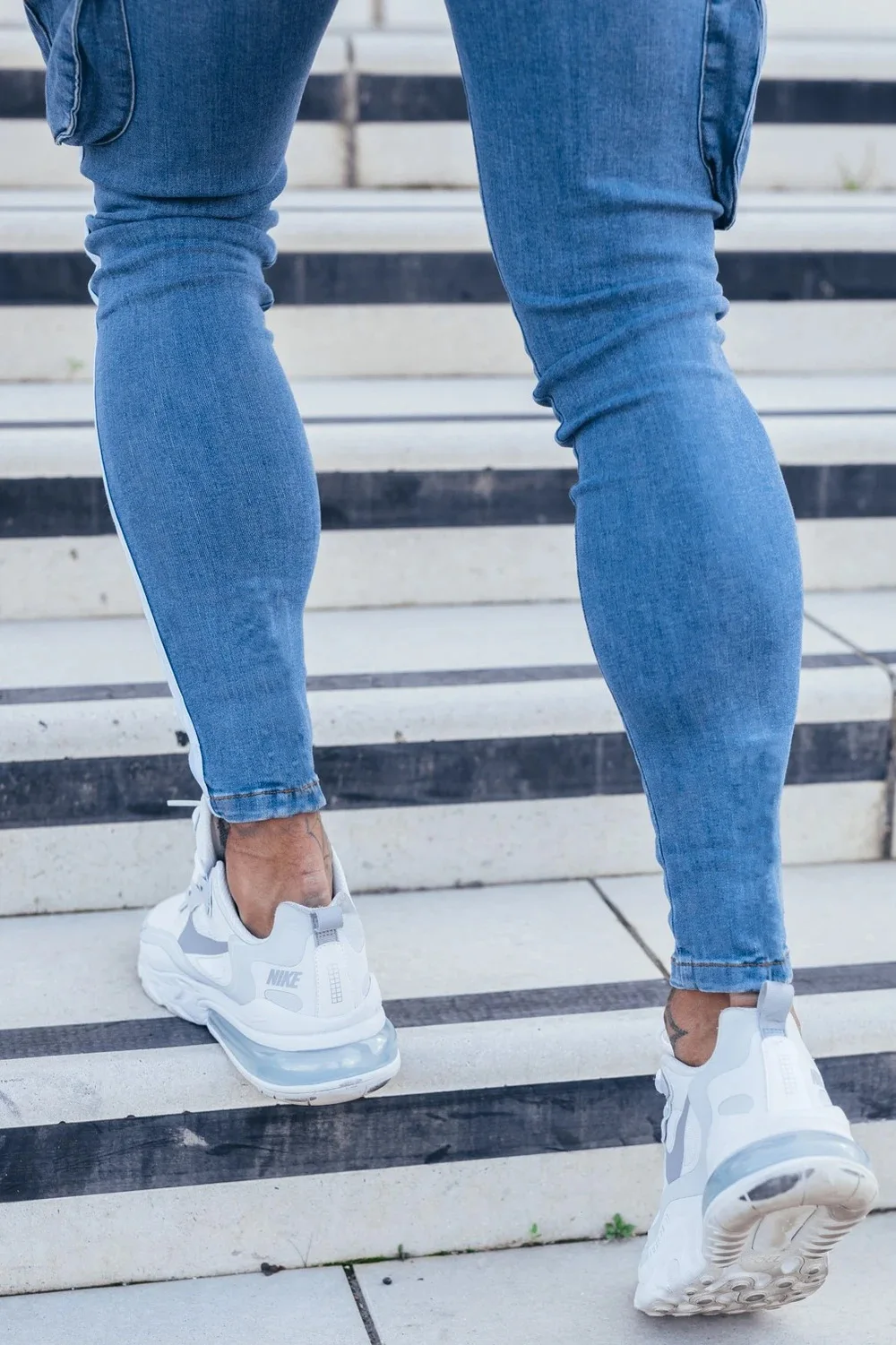 

2021 Men's Side Striped Cargo Pants Mens Jeans New Style Casual Zipper and Multi Pocket Denim Trousers