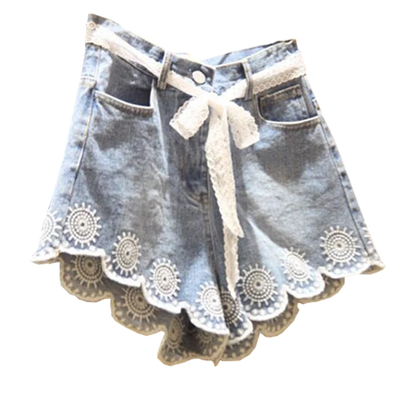 

LANMREM Women Wide Leg Light Blue Lace Ruffles Shorts New arrivals High Waist Loose Fit Lady Fashion Tide Summer 2021 2E1871