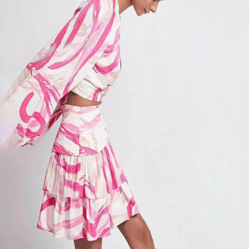 

2020 New Summer Fashion Casual Round Collar Lantern Sleeve Hollow Out Short Top High Waist Print Skirt Suit Women U020