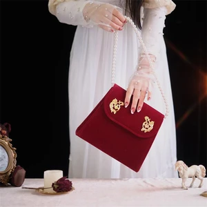 Дизайнерская женская сумка, винтажная маленькая квадратная сумка 2021, красные бархатные женские сумочки, женская сумка-мессенджер на плечо в стиле Cupid