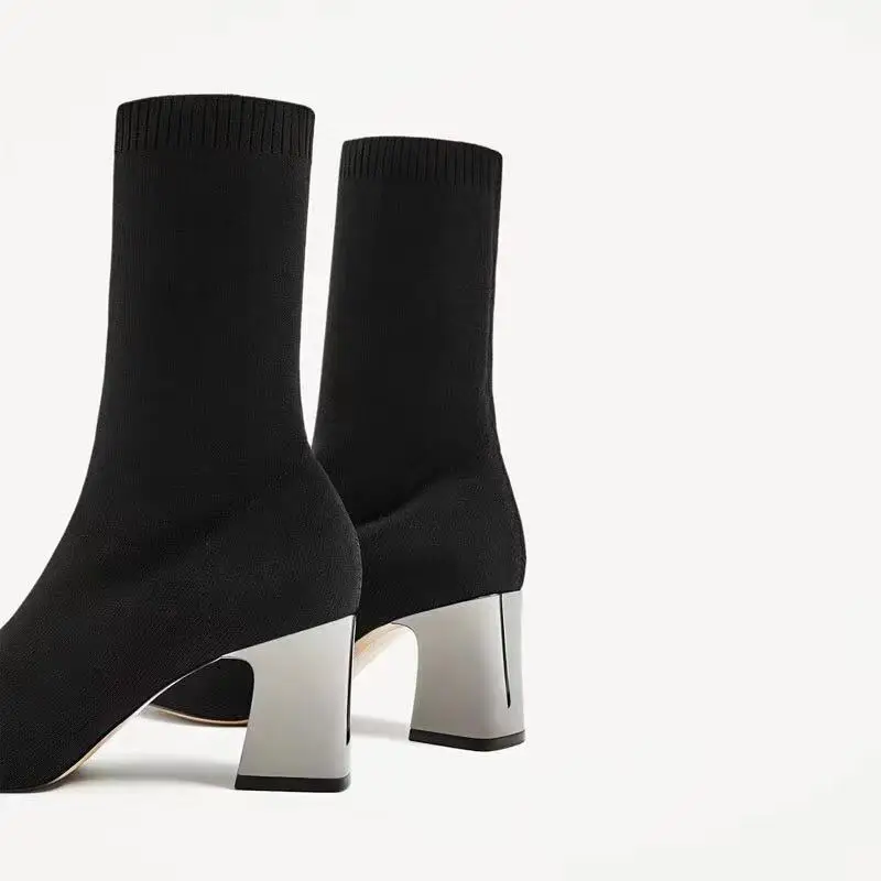 Короткие сапоги женская обувь Тонкие острые грубые с черными сапогами