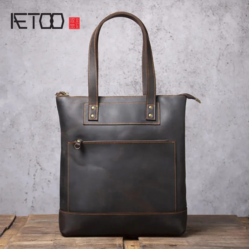 AETOO Simple retro head leather handbag, men's leather handmade shoulder bag, men's stiletto bag