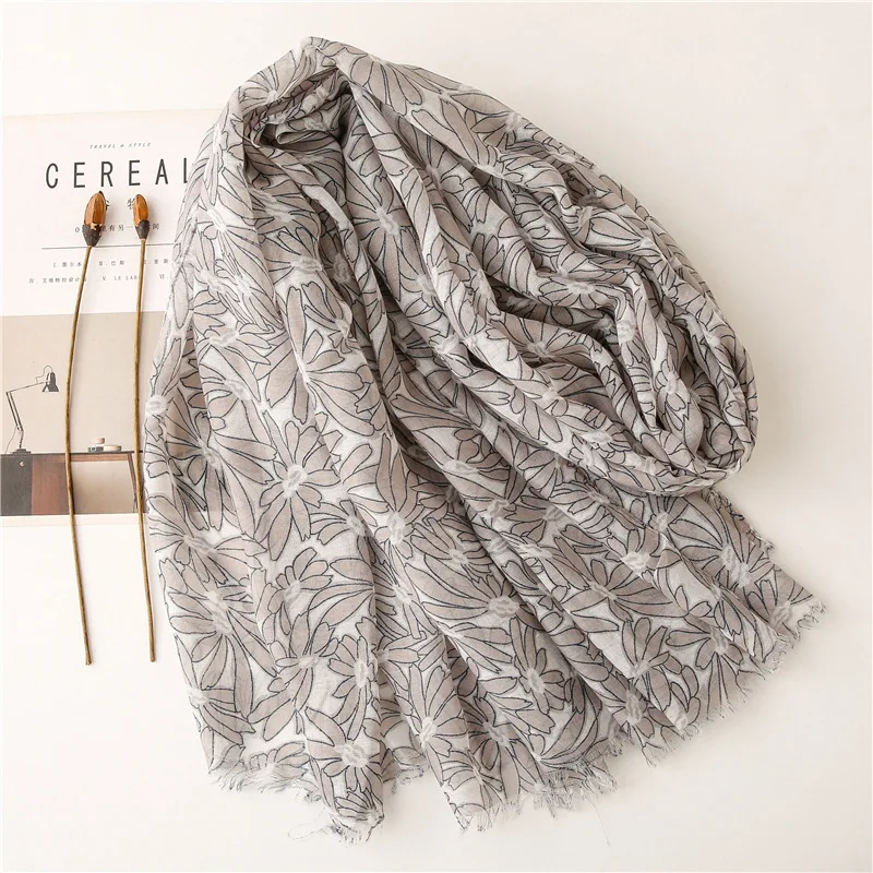 Модный женский роскошный шарф из Испании светильник-серый Ацтек с цветочным