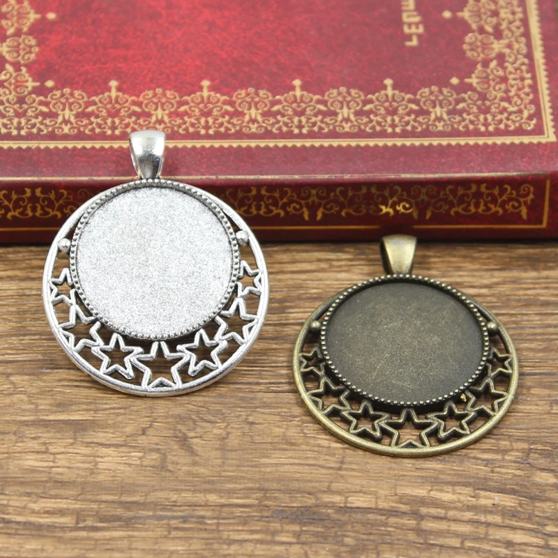 Круглая стеклянная основа для кабошона с полыми звездами Размером 25 мм 3 шт.