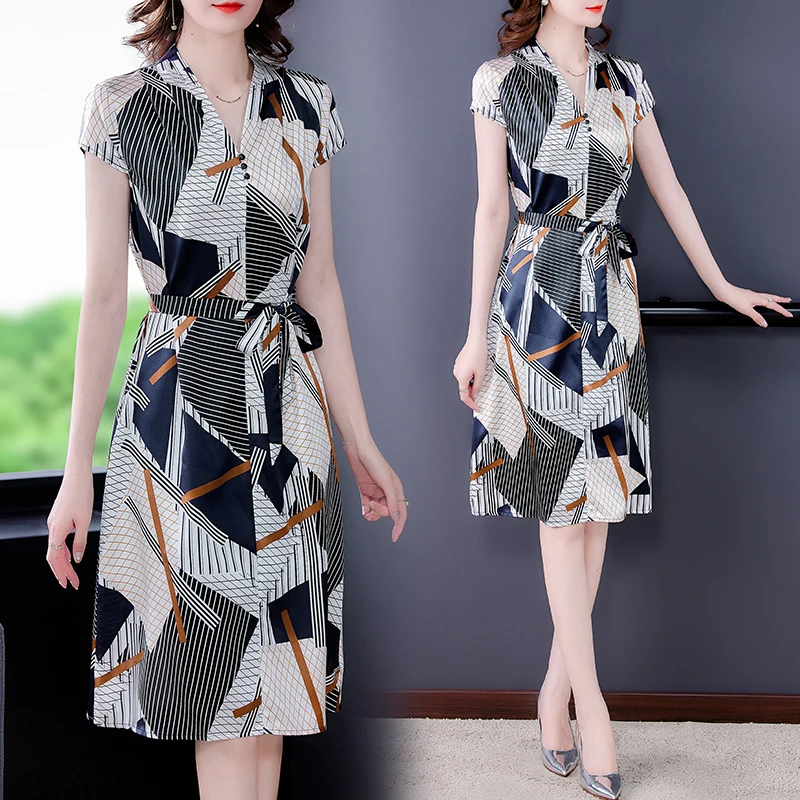 Корейское модное летнее платье Chikichi с коротким рукавом и V образным вырезом