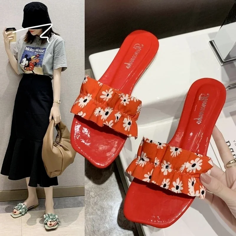 

Cool slippers women's 2021 summer new Korean version net red flat bottomed shoes