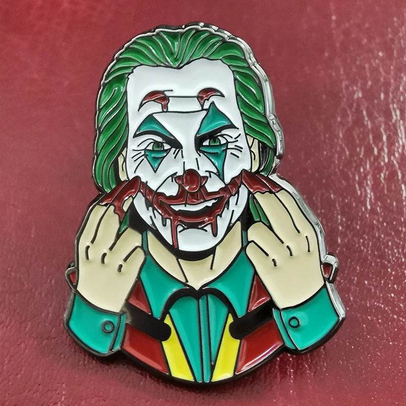 Наденьте интерактивную эмалированную заколку с веселым лицом Джокера|Броши| |