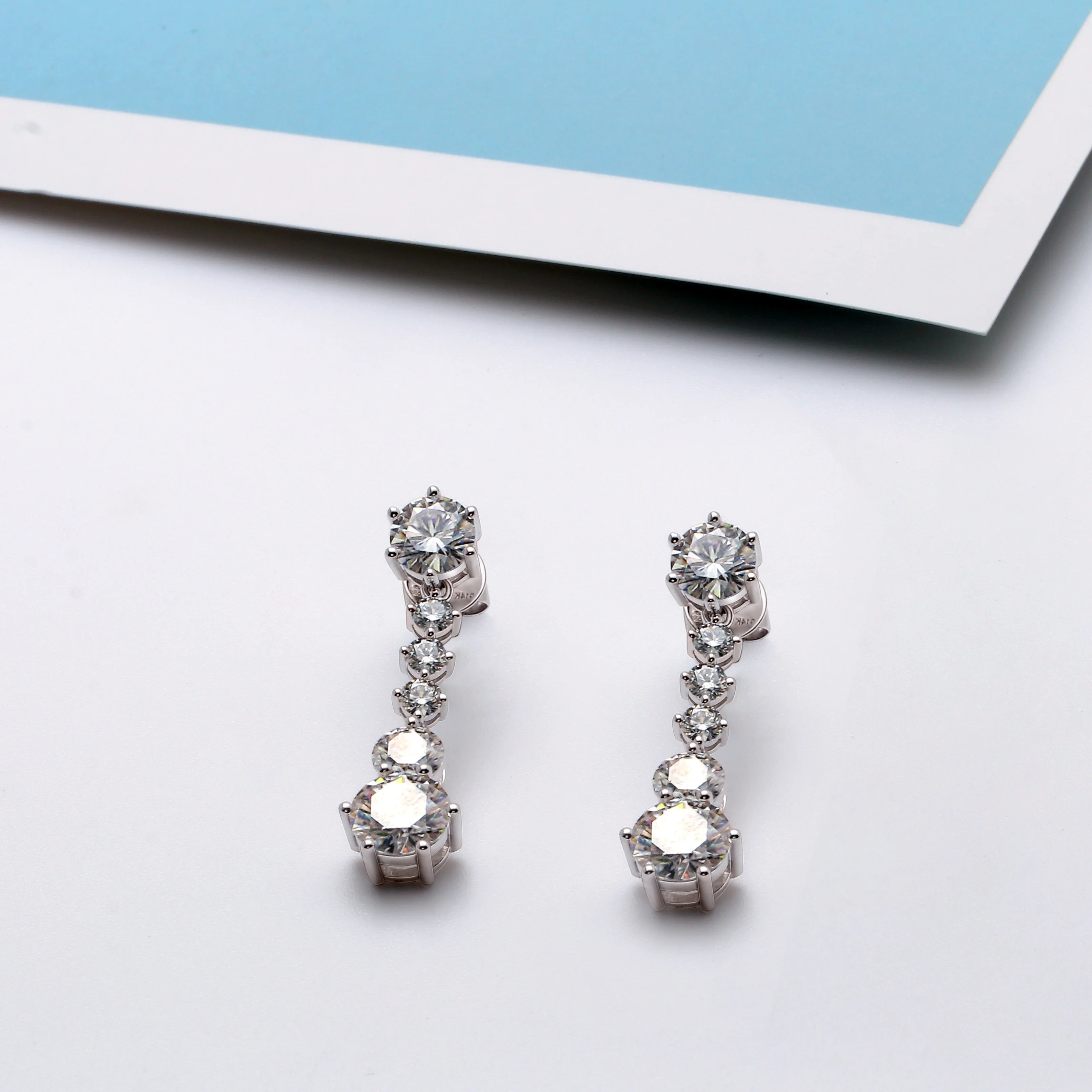 Женские серьги подвески с муассанитом под Белое золото 14 к|drop earrings|earrings 18kearring 18k