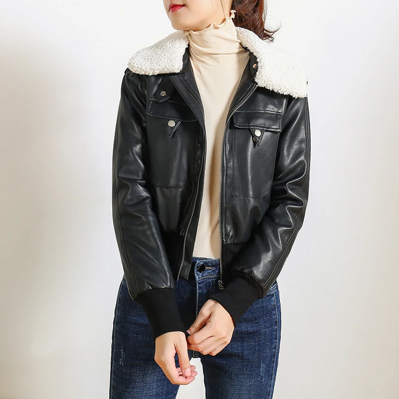 Черная куртка из искусственной кожи Женская осенне зимняя короткая бомбер с