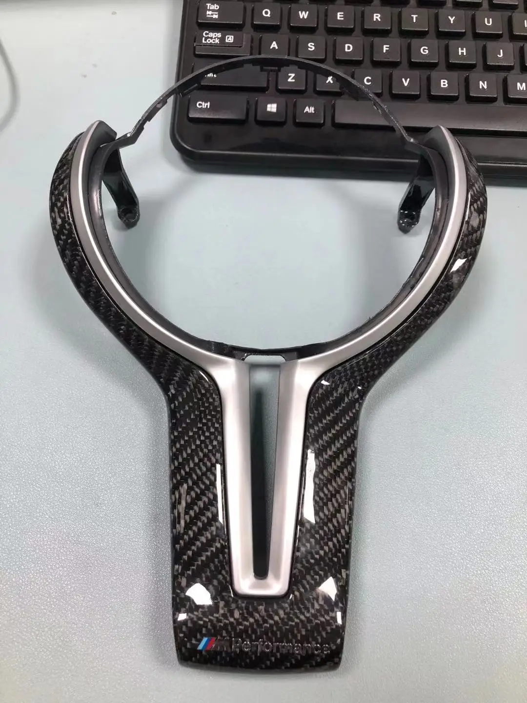 Купить Отделка рулевого колеса из углеродного волокна для BMW M2 F87 M3 F80 M4 F82 M6 F06 F12 F13 X5M F85 X6M F86