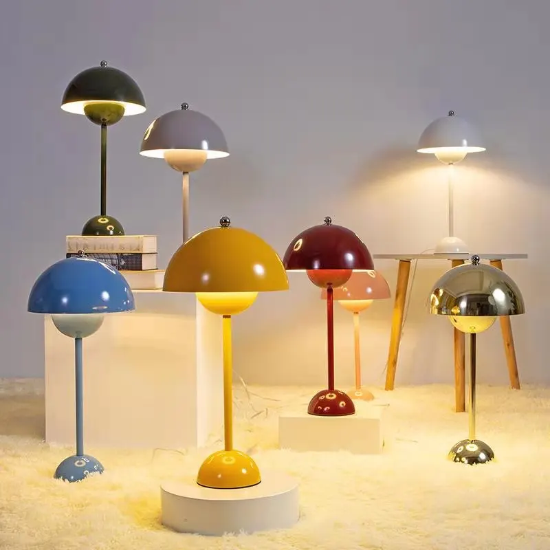 Modern Mushroom Table Lamp Portable Flower Bud Desk Light Rechageable Cordless Bedroom Beside Coffee Bar Decoration Standlights