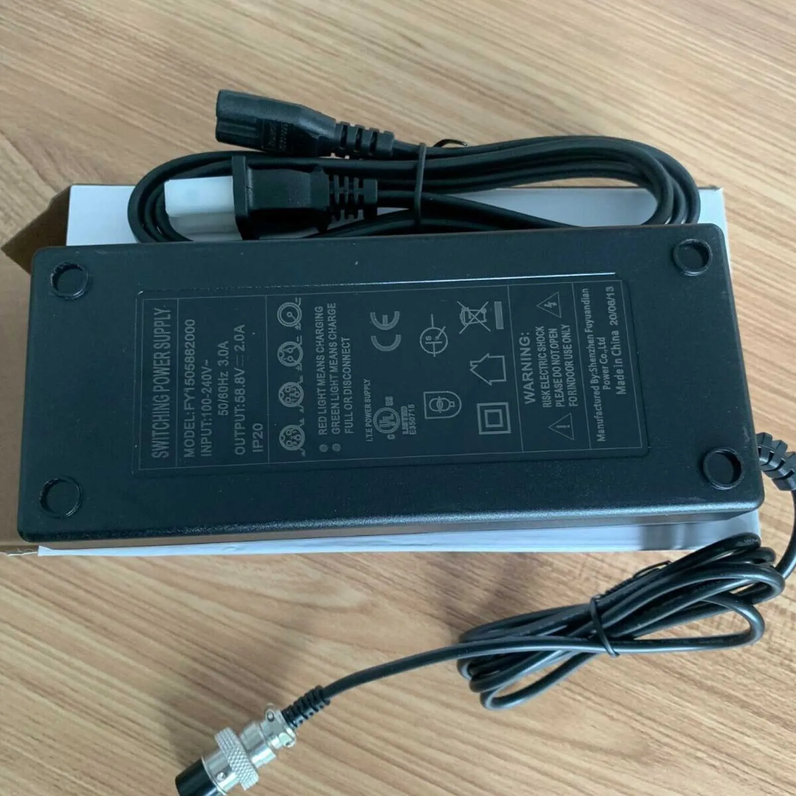 

52V / 60V Electric Scooter charger FOR NANROBOT D4+ Ls7 E-Scooter